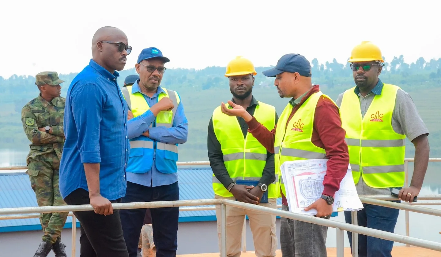Une visite de travaux d’infrastructure hydraulique à Gatsibo.